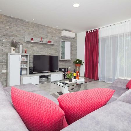 New Brend App Matija Apartment Pinezici  Ngoại thất bức ảnh